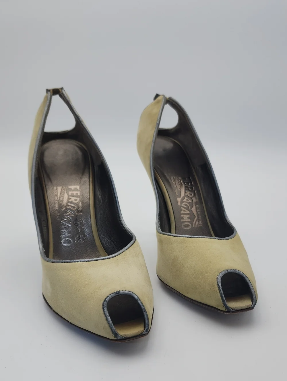 Salvatore Ferragamo add classic